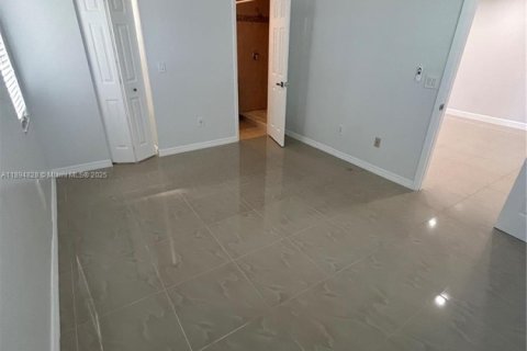 Copropriété à louer à Miami, Floride: 2 chambres, 88.81 m2 № 1947237 - photo 10