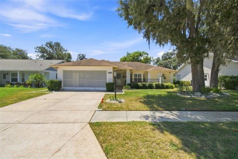 Villa ou maison à vendre à New Port Richey, Floride: 2 chambres, 162.3 m2 № 2314355 - photo 2