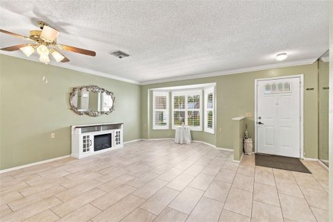 Villa ou maison à vendre à New Port Richey, Floride: 2 chambres, 162.3 m2 № 2314355 - photo 7
