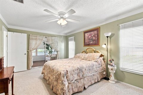 Villa ou maison à vendre à New Port Richey, Floride: 2 chambres, 162.3 m2 № 2314355 - photo 19