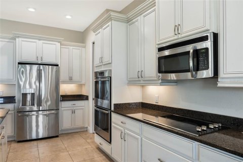 Casa en venta en Kissimmee, Florida, 5 dormitorios, 522.39 m2 № 1546969 - foto 16