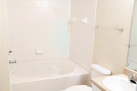 Condominio en alquiler en Orlando, Florida, 1 dormitorio, 71.72 m2 № 1840503 - foto 13