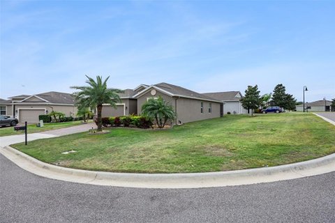 House in Clermont, Florida 3 bedrooms, 188.78 sq.m. № 2209414 - photo 20