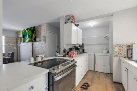 Купить виллу или дом в Лодерхилл, Флорида 3 спальни, 84.73м2, № 2035956 - фото 5