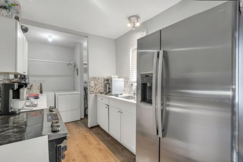 Купить виллу или дом в Лодерхилл, Флорида 3 спальни, 84.73м2, № 2035956 - фото 6