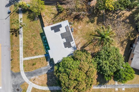 Купить виллу или дом в Лодерхилл, Флорида 3 спальни, 84.73м2, № 2035956 - фото 16