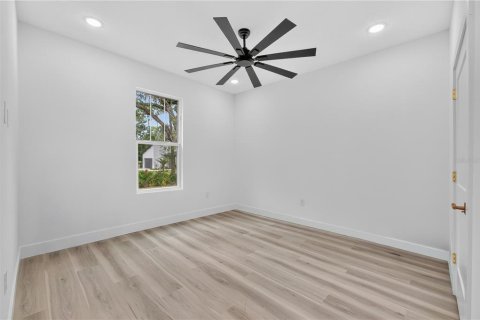 Villa ou maison à vendre à Eustis, Floride: 4 chambres, 271.09 m2 № 2429245 - photo 24