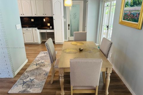 Villa ou maison à louer à Lighthouse Point, Floride: 3 chambres, 126.53 m2 № 1627532 - photo 7