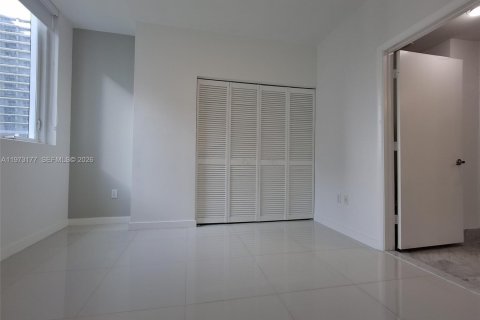 Condo in Miami, Florida, 2 bedrooms  № 2043707 - photo 20