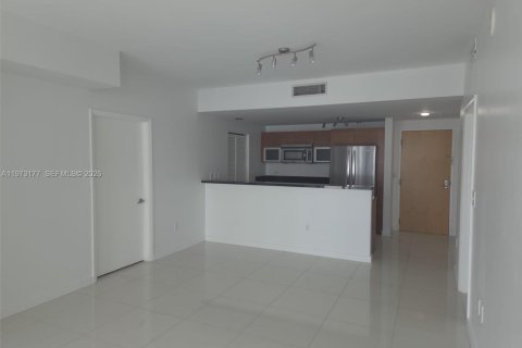 Condo in Miami, Florida, 2 bedrooms  № 2043707