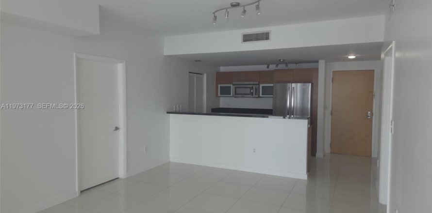 Condo in Miami, Florida, 2 bedrooms  № 2043707