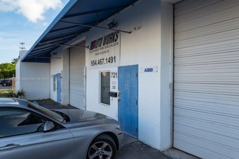 Immobilier commercial à vendre à Fort Lauderdale, Floride № 1971203 - photo 6