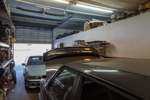 Immobilier commercial à vendre à Fort Lauderdale, Floride № 1971203 - photo 9