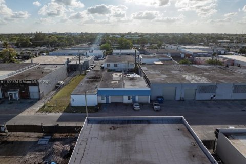 Immobilier commercial à vendre à Fort Lauderdale, Floride № 1971203 - photo 24