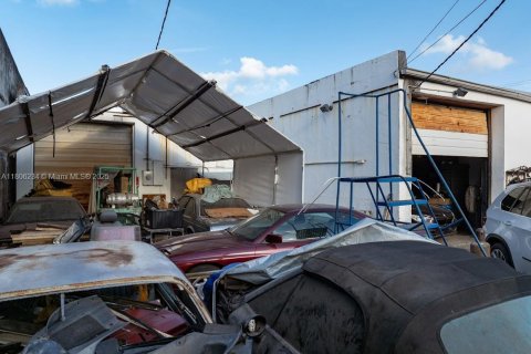 Immobilier commercial à vendre à Fort Lauderdale, Floride № 1971203 - photo 8