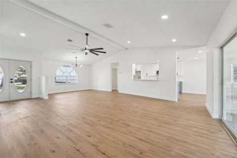 Villa ou maison à vendre à Spring Hill, Floride: 3 chambres, 174.28 m2 № 1799806 - photo 5