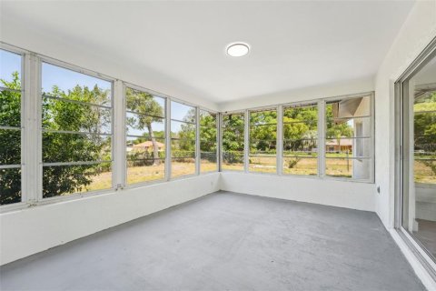 Villa ou maison à vendre à Spring Hill, Floride: 3 chambres, 174.28 m2 № 1799806 - photo 25
