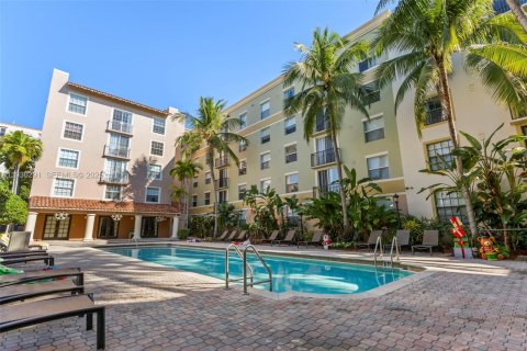 Condo in Hollywood, Florida, 2 bedrooms  № 1994196 - photo 26