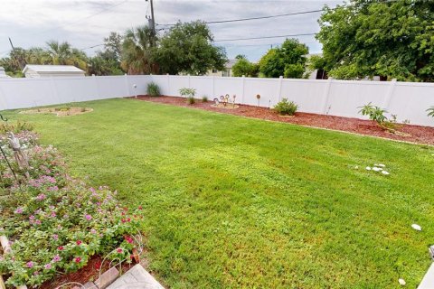 Casa en venta en Port Charlotte, Florida, 3 dormitorios, 153.94 m2 № 1906524 - foto 11