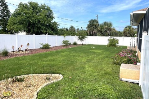 Casa en venta en Port Charlotte, Florida, 3 dormitorios, 153.94 m2 № 1906524 - foto 12