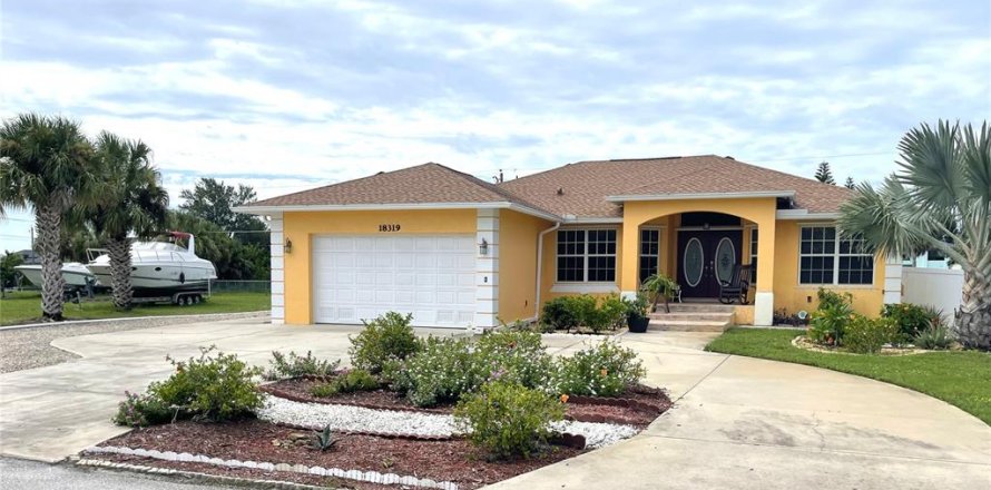Casa en Port Charlotte, Florida 3 dormitorios, 153.94 m2 № 1906524