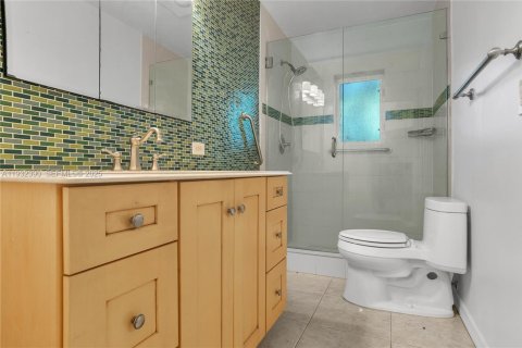 Villa ou maison à vendre à Fort Lauderdale, Floride: 4 chambres, 203.55 m2 № 1990697 - photo 16