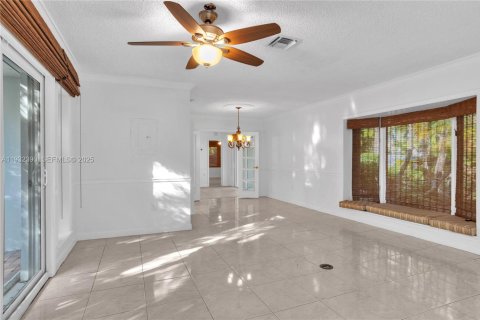 Villa ou maison à vendre à Fort Lauderdale, Floride: 4 chambres, 203.55 m2 № 1990697 - photo 11
