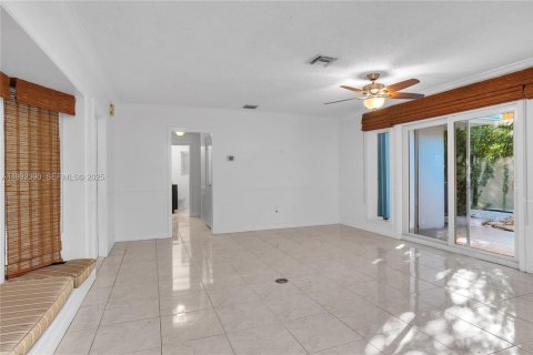 Villa ou maison à vendre à Fort Lauderdale, Floride: 4 chambres, 203.55 m2 № 1990697 - photo 8