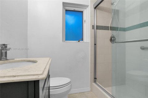 Villa ou maison à vendre à Fort Lauderdale, Floride: 4 chambres, 203.55 m2 № 1990697 - photo 21