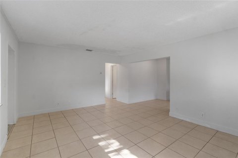 Villa ou maison à louer à Fort Lauderdale, Floride: 3 chambres, 92.9 m2 № 2177076 - photo 10