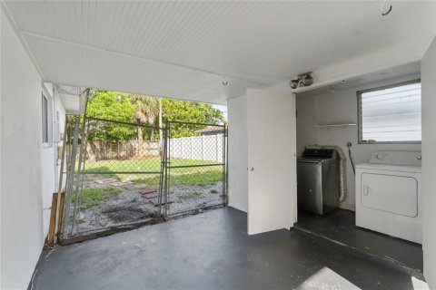 Villa ou maison à louer à Fort Lauderdale, Floride: 3 chambres, 92.9 m2 № 2177076 - photo 30