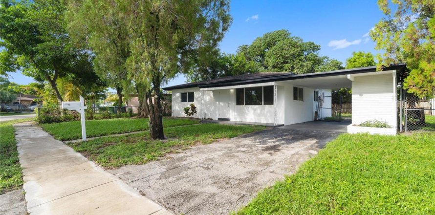 Villa ou maison à Fort Lauderdale, Floride 3 chambres, 92.9 m2 № 2177076