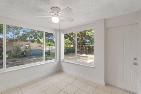 Villa ou maison à louer à Fort Lauderdale, Floride: 3 chambres, 92.9 m2 № 2177076 - photo 16