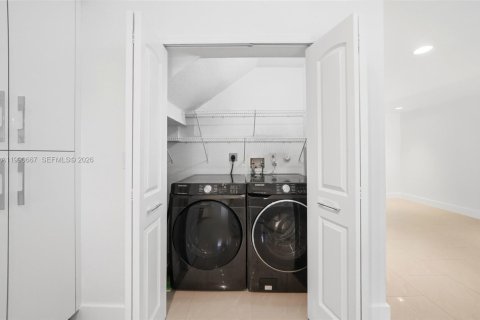 Adosado en alquiler en Cutler Bay, Florida, 2 dormitorios, 141.03 m2 № 2052092 - foto 18