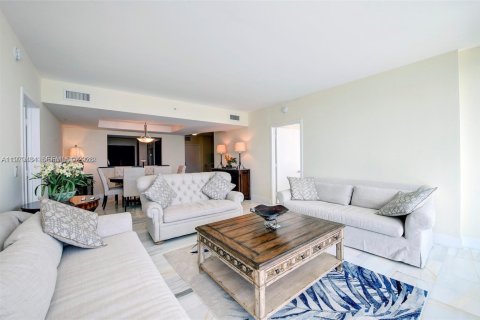 Купить кондоминиум в Майами, Флорида 2 спальни, 160.72м2, № 2043538 - фото 13