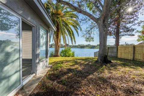 House in Largo, Florida 2 bedrooms, 185.8 sq.m. № 1689615 - photo 23