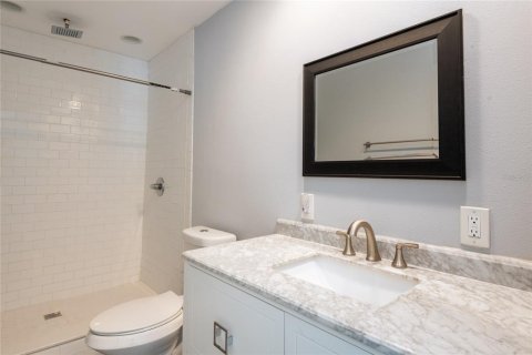 House in Largo, Florida 2 bedrooms, 185.8 sq.m. № 1689615 - photo 20