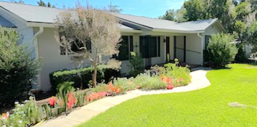 Casa en Ocala, Florida 3 dormitorios, 207.73 m2 № 2156887