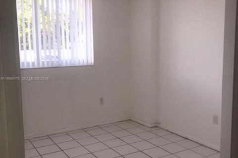 Снять в аренду кондоминиум в Майами, Флорида 2 спальни, 92.9м2, № 2019576 - фото 9