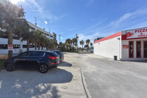 Commercial property in Daytona Beach, Florida 369.29 sq.m. № 1553806 - photo 12