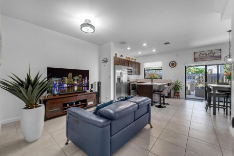 Adosado en Homestead, Florida 3 dormitorios, 123.37 m2 № 2252219