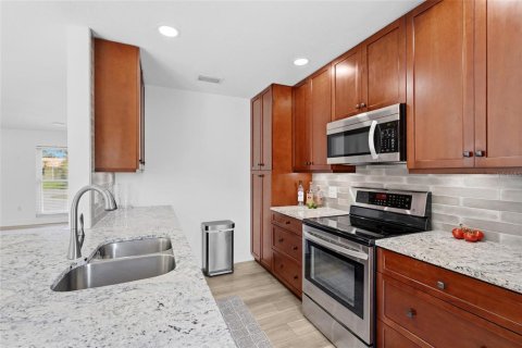 House in Sarasota, Florida 3 bedrooms, 203.18 sq.m. № 2228349 - photo 16