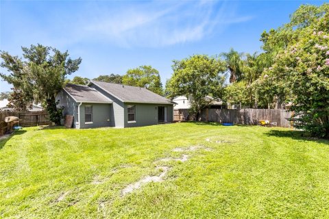 House in Oviedo, Florida 3 bedrooms, 104.52 sq.m. № 1916084 - photo 29