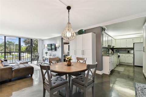 Condominio en alquiler en Clearwater, Florida, 1 dormitorio, 70.61 m2 № 2102903 - foto 5