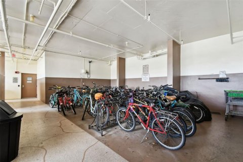Condominio en alquiler en Clearwater, Florida, 1 dormitorio, 70.61 m2 № 2102903 - foto 25
