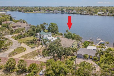 House in Tarpon Springs, Florida 4 bedrooms, 239.69 sq.m. № 1803162 - photo 12