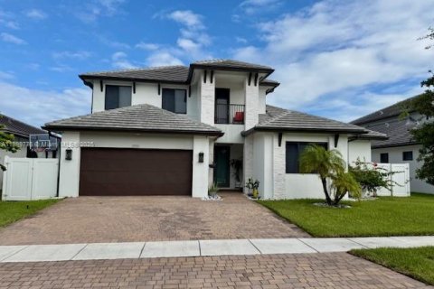 House in Miramar, Florida 4 bedrooms, 337.89 sq.m. № 1952904 - photo 4