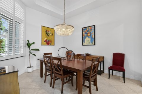 House in Weston, Florida 5 bedrooms, 364.08 sq.m. № 2063648 - photo 30