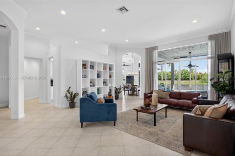 House in Weston, Florida 5 bedrooms, 364.08 sq.m. № 2063648 - photo 27