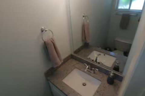 Townhouse in North Miami Beach, Florida 2 bedrooms, 90.58 sq.m. № 2268248 - photo 12